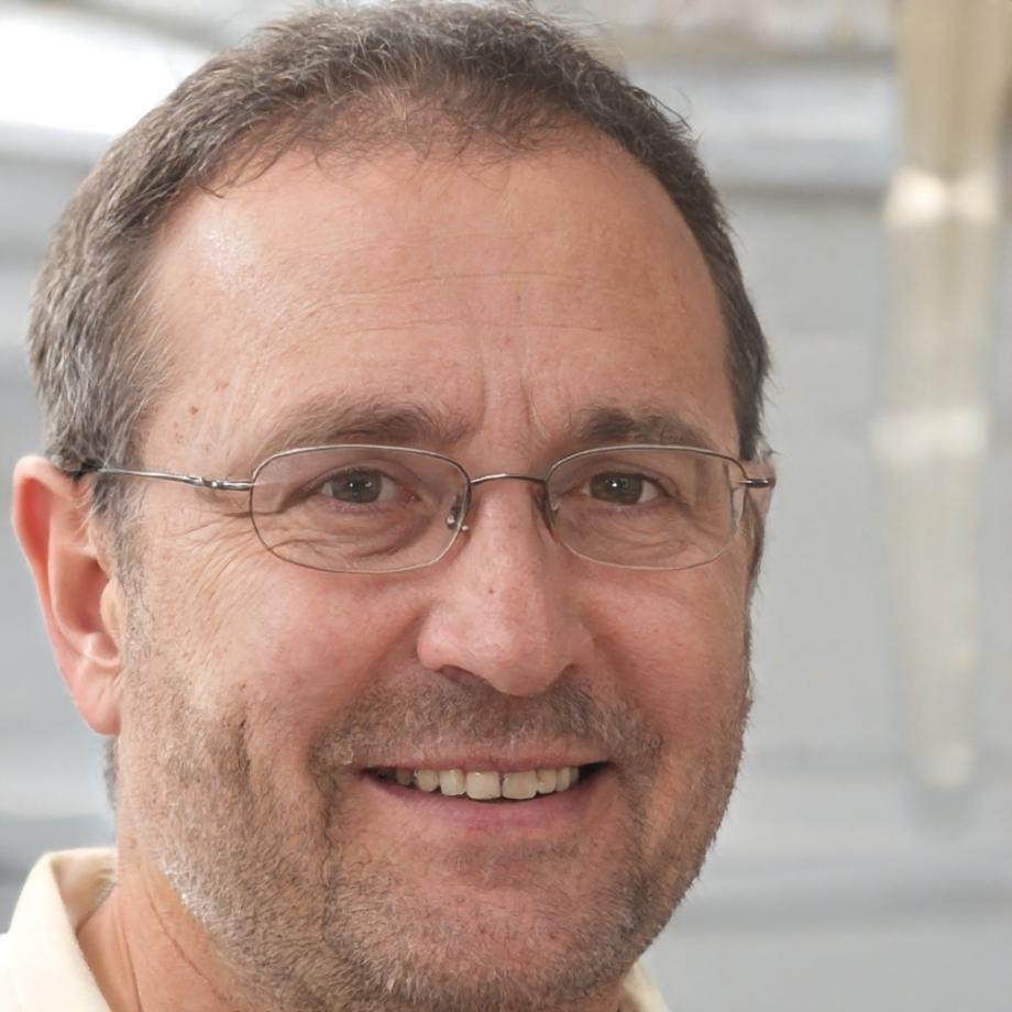 Portraitfoto von Dietrich Schröder
